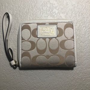 Coach Bags - Coach Wallet Coach Bags - Coach Wallet